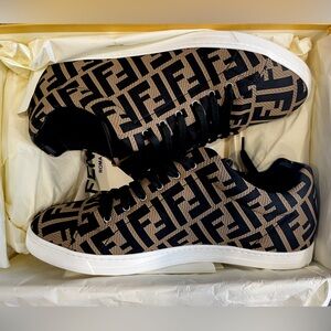 FENDI Men's Sneaker Maglia FF+ Vitello Tabacco Nero Size 8 Authentic